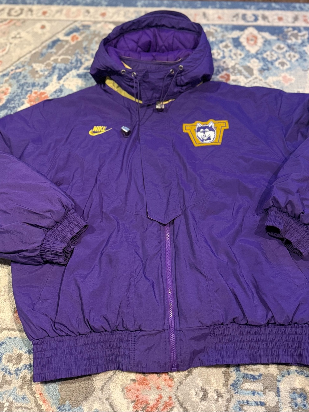 Nike Purple Vintage Hooded Puffer Jacket with Logo Patch and Detachable Hood
